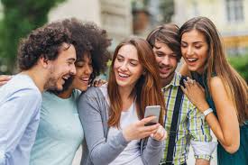 Seviyeli ve Güvenli SesliSohbetin Adresi: Sesli...